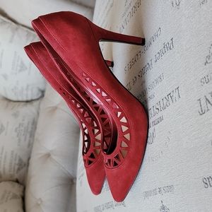 Nine West red leather upper heels